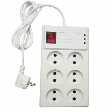 محافظ برق 3 متری اورجینال مدل 6 خانه