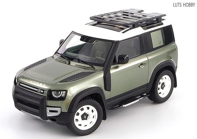 Land Rover Defender 90 2020 green
