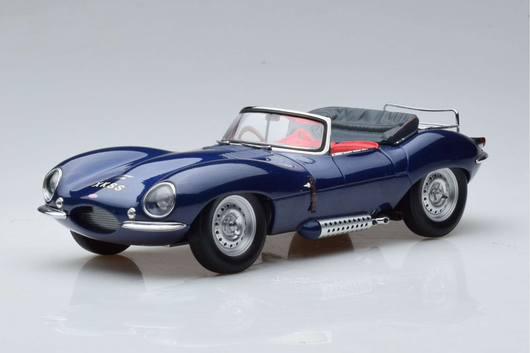 Jaguar XK SS 1956 blue