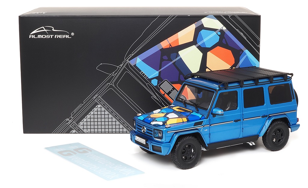 mercedes-benz G-class metallic blue